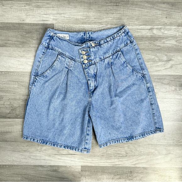 29” Waist Vintage 80s Nuovo Pleated Denim Western Shorts Cowgirl Bareback - Picture 1 of 4